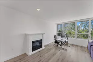 100 Sands Point Rd, Longboat Key, FL 34228 - Photo 6