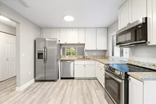 6401 Pelican Dr, Bradenton, FL 34210 - Photo 4