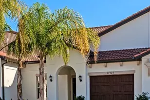 17322 Holly Wl Ave, Wimauma, FL 33598 - Photo 2