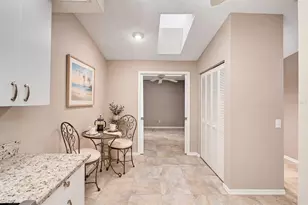 7146 Lakeside Dr, Sarasota, FL 34243 - Photo 8