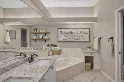 7146 Lakeside Drive, Sarasota, FL 34243 - Photo 26