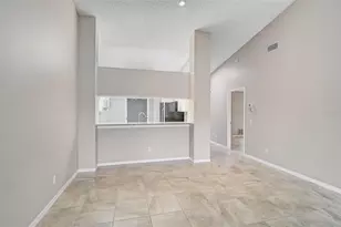 7146 Lakeside Dr, Sarasota, FL 34243 - Photo 16