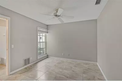 7146 Lakeside Drive, Sarasota, FL 34243 - Photo 20
