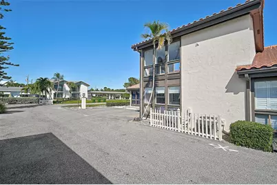 800 S Blvd Of Presidents #12, Sarasota, FL 34236 - Photo 48