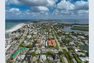 800 S Blvd Of Presidents #12, Sarasota, FL 34236 - Photo 32