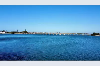 109 N Warbler Lane, Sarasota, FL 34236 - Photo 6