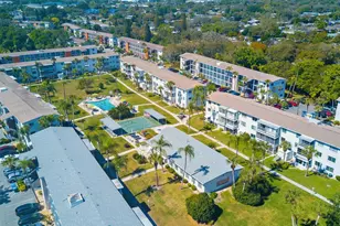 1853 Restful Dr, Bradenton, FL 34207 - Photo 2