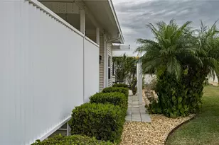 8414 Imperial Cir, Palmetto, FL 34221 - Photo 28