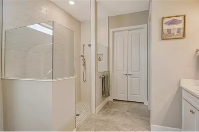 8052 Grande Shores Drive, Sarasota, FL 34240 - Photo 24