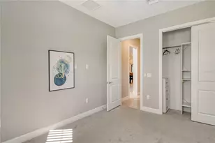 8052 Grande Shores Dr, Sarasota, FL 34240 - Photo 28