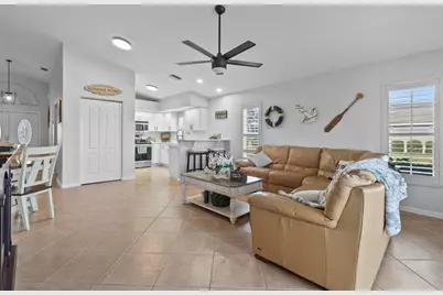 12962 SW Doug Drive, Lake Suzy, FL 34269 - Photo 14