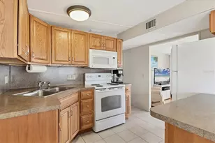 1211 45th Ave E, Ellenton, FL 34222 - Photo 10