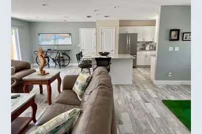 3907 10th Avenue Drive W, Bradenton, FL 34205 - Photo 2