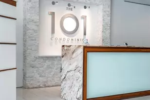 101 S Gulfstream Ave, Sarasota, FL 34236 - Photo 18