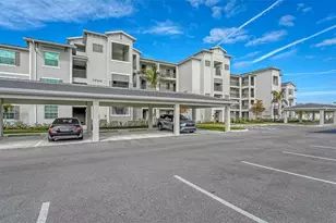 12140 Wellen Golf St, Venice, FL 34293 - Photo 2