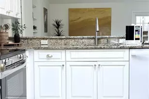 5107 86th St Ct W, Bradenton, FL 34210 - Photo 12