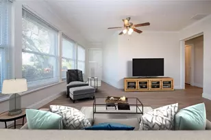 7213 Las Casas Dr, Sarasota, FL 34243 - Photo 8