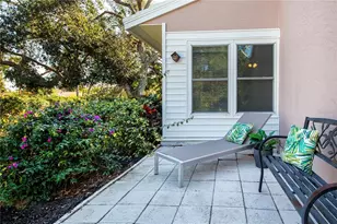 7213 Las Casas Dr, Sarasota, FL 34243 - Photo 24