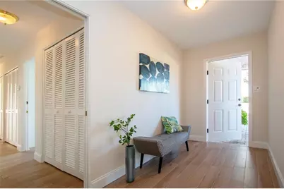 7213 Las Casas Drive, Sarasota, FL 34243 - Photo 2