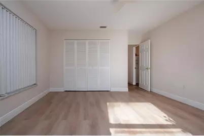 7213 Las Casas Drive, Sarasota, FL 34243 - Photo 24