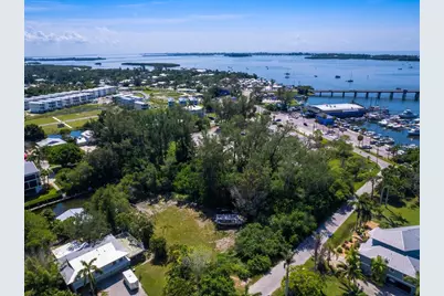 4210 128th Street W, Cortez, FL 34215 - Photo 4