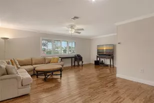 2325 Riverbluff Pkwy, Sarasota, FL 34231 - Photo 10