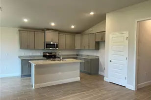 2664 Averland Loop, North Port, FL 34287 - Photo 8