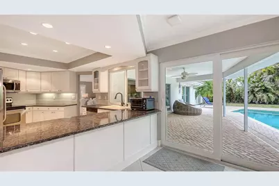 605 Wild Turkey Lane, Sarasota, FL 34236 - Photo 22