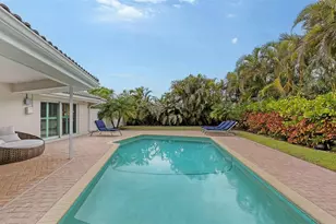 605 Wild Turkey Ln, Sarasota, FL 34236 - Photo 40