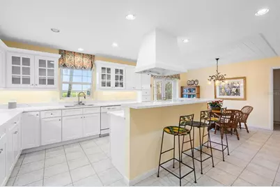 7056 Hawks Harbor Circle, Bradenton, FL 34207 - Photo 10