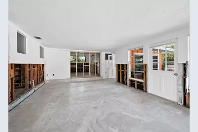 711 Russell Street, Longboat Key, FL 34228 - Photo 12