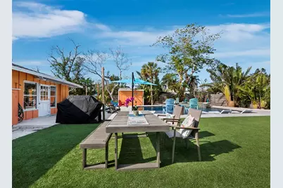 711 Russell Street, Longboat Key, FL 34228 - Photo 26