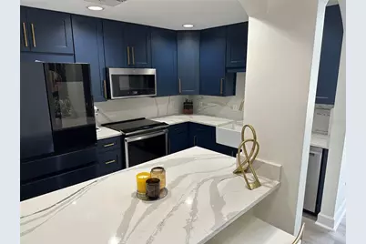 808 3rd Avenue W #701, Bradenton, FL 34205 - Photo 2