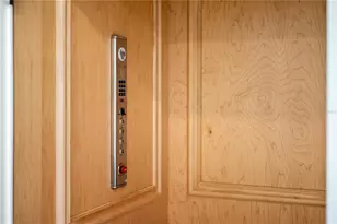 7398 Marathon Dr, Seminole, FL 33777 - Photo 12