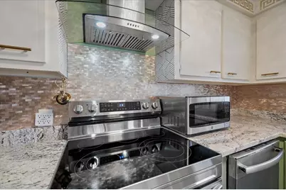 2103 18th Street W, Bradenton, FL 34205 - Photo 4