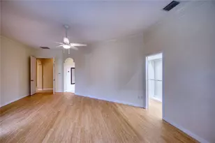 10523 Cheval Pl, Lakewood Ranch, FL 34202 - Photo 8