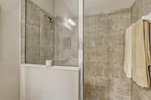 8115 Miramar Way, Lakewood Ranch, FL 34202 - Photo 20