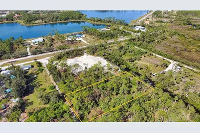 9051 Caloosa Drive, Venice, FL 34293 - Photo 1