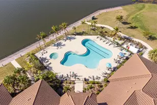 2114 5th St E, Palmetto, FL 34221 - Photo 4