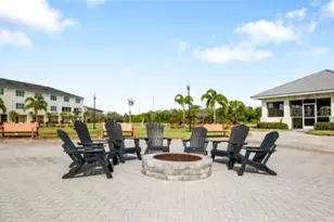7350 Marathon Dr, Seminole, FL 33777 - Photo 14