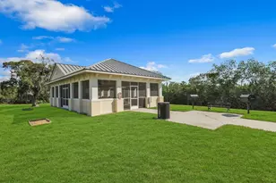 7350 Marathon Dr, Seminole, FL 33777 - Photo 10