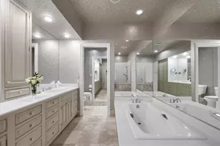 7261 Villa D Este Dr, Sarasota, FL 34238 - Photo 18