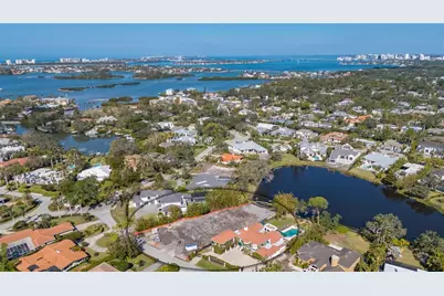 1521 S Lake Shore Drive, Sarasota, FL 34231 - Photo 8