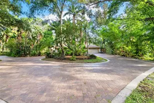 1343 Ranchero Dr, Sarasota, FL 34240 - Photo 6