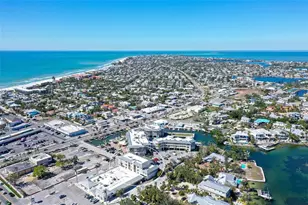 5325 Marina Dr, Bradenton Beach, FL 34217 - Photo 34