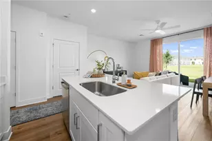 2500 Everson St, Bradenton, FL 34208 - Photo 4