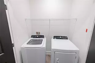 1420 Lakefront Dr, Sarasota, FL 34240 - Photo 10