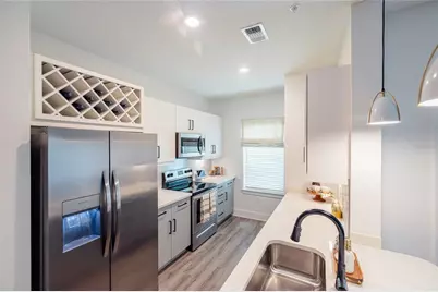 1420 Lakefront Drive #1102, Sarasota, FL 34240 - Photo 6