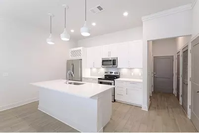 1420 Lakefront Drive #TH-206, Sarasota, FL 34240 - Photo 4