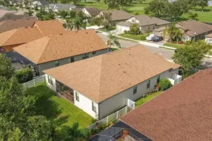 9214 Raes Creek Pl, Palmetto, FL 34221 - Photo 34